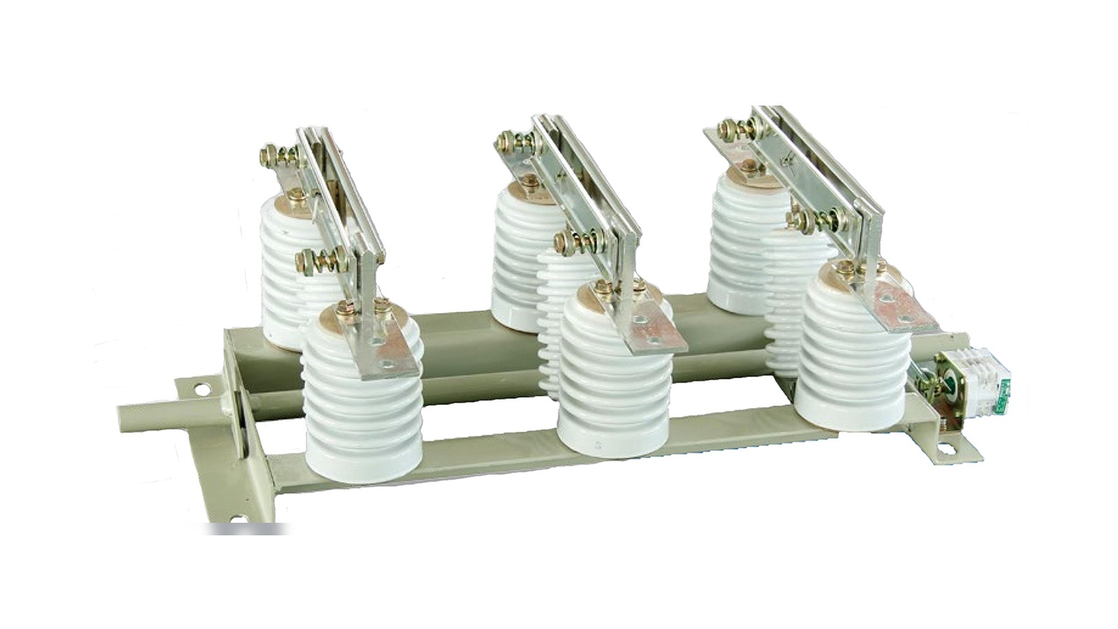 GN19 12 kV indoor disconnect switch with three phase knife blade contacts