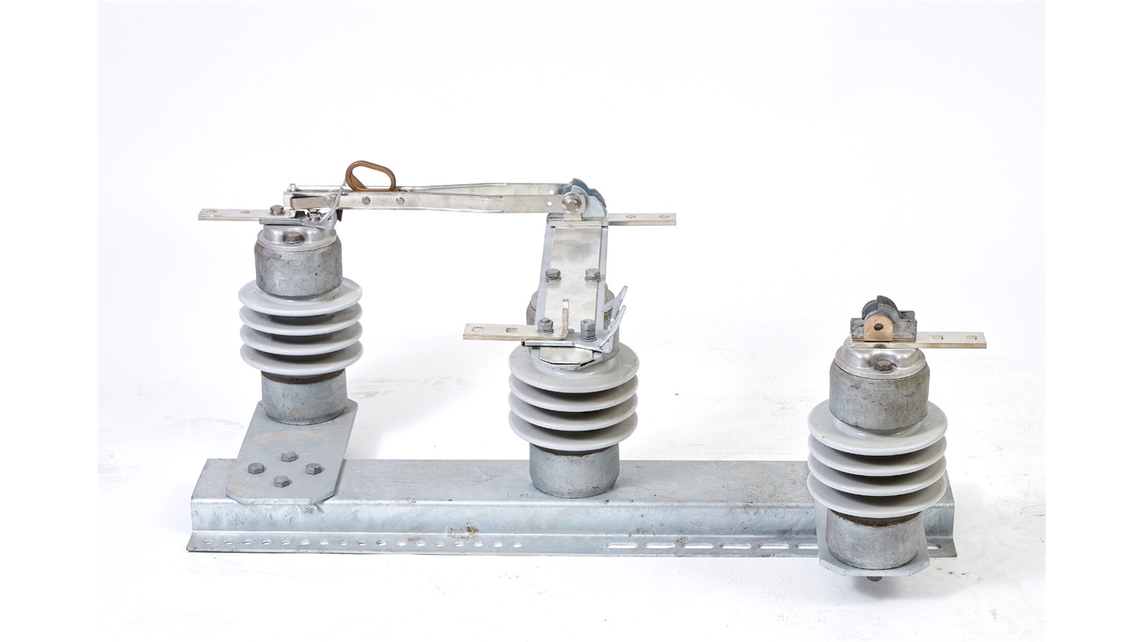 LW15 bypass disconnector product with three insulators and manual operating linkage
