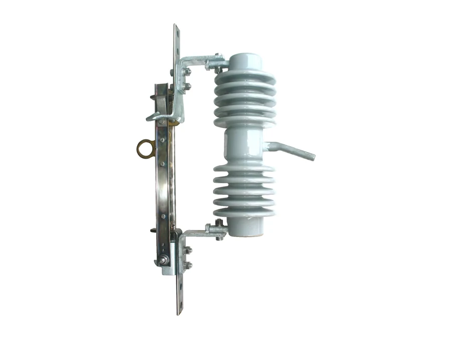 Single-phase non-fuse isolation switch side structure and bracket detail