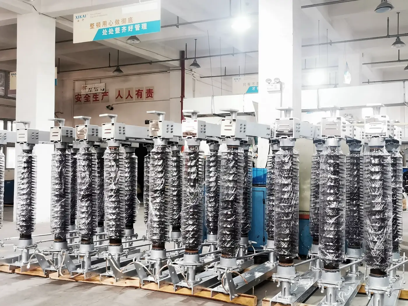 Finished composite insulators prepared in batches for OEM and ODM orders