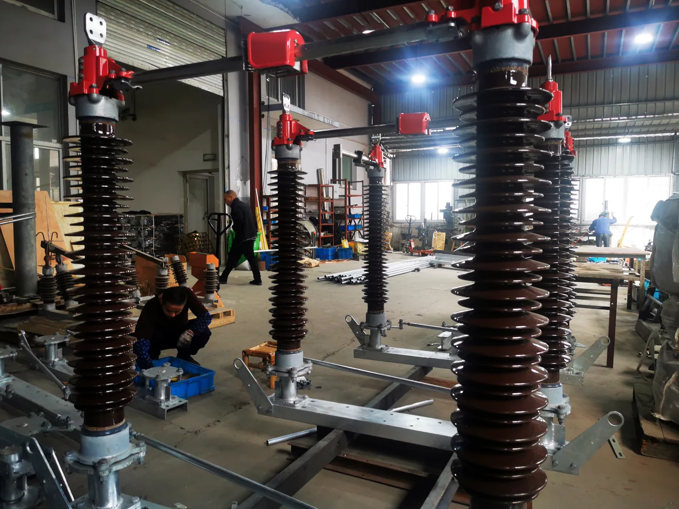 High voltage test setup for medium voltage outdoor equipment in the workshop